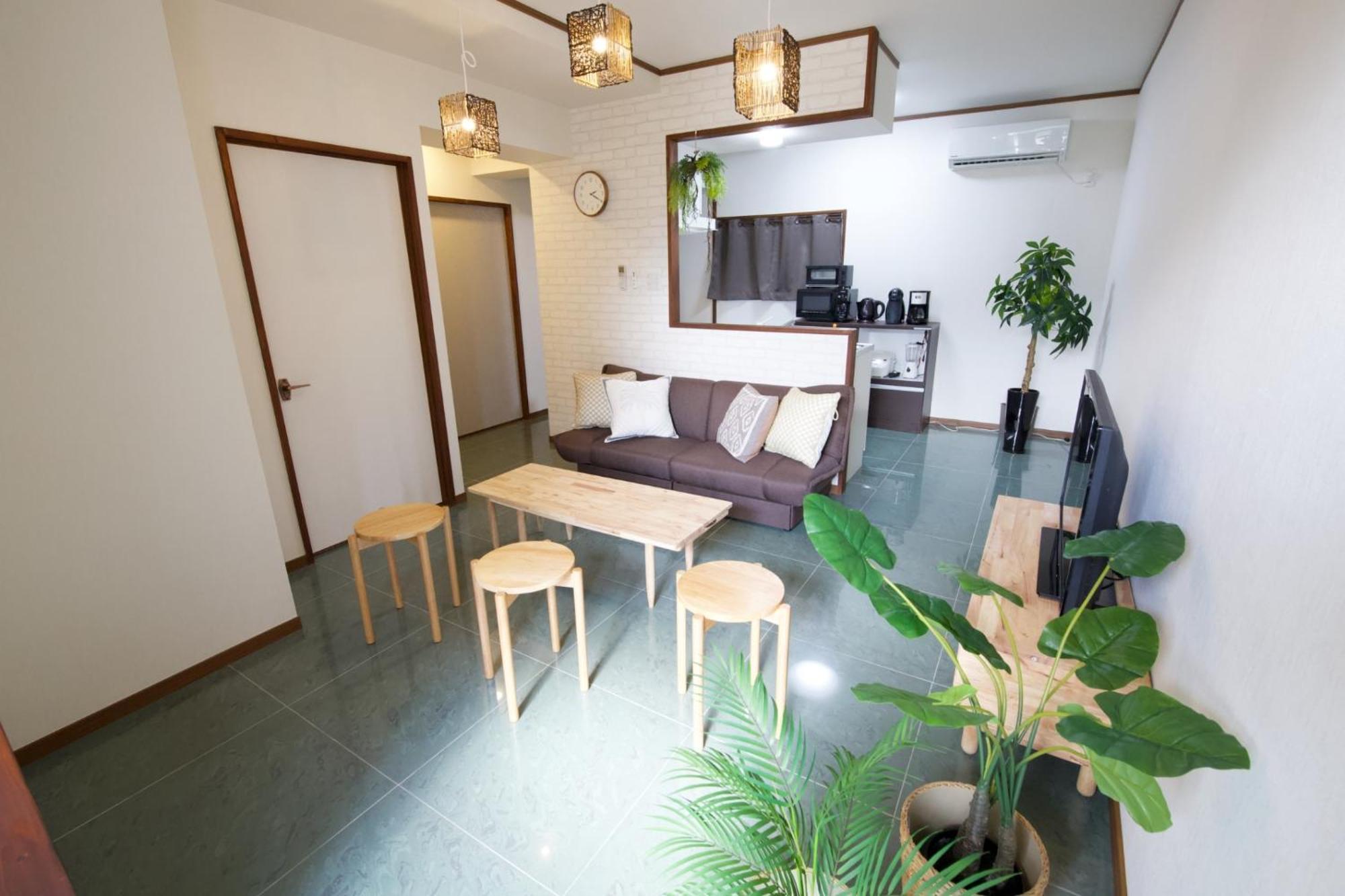 リーフハウス　A棟 Apartment Miyakojima  Exterior photo